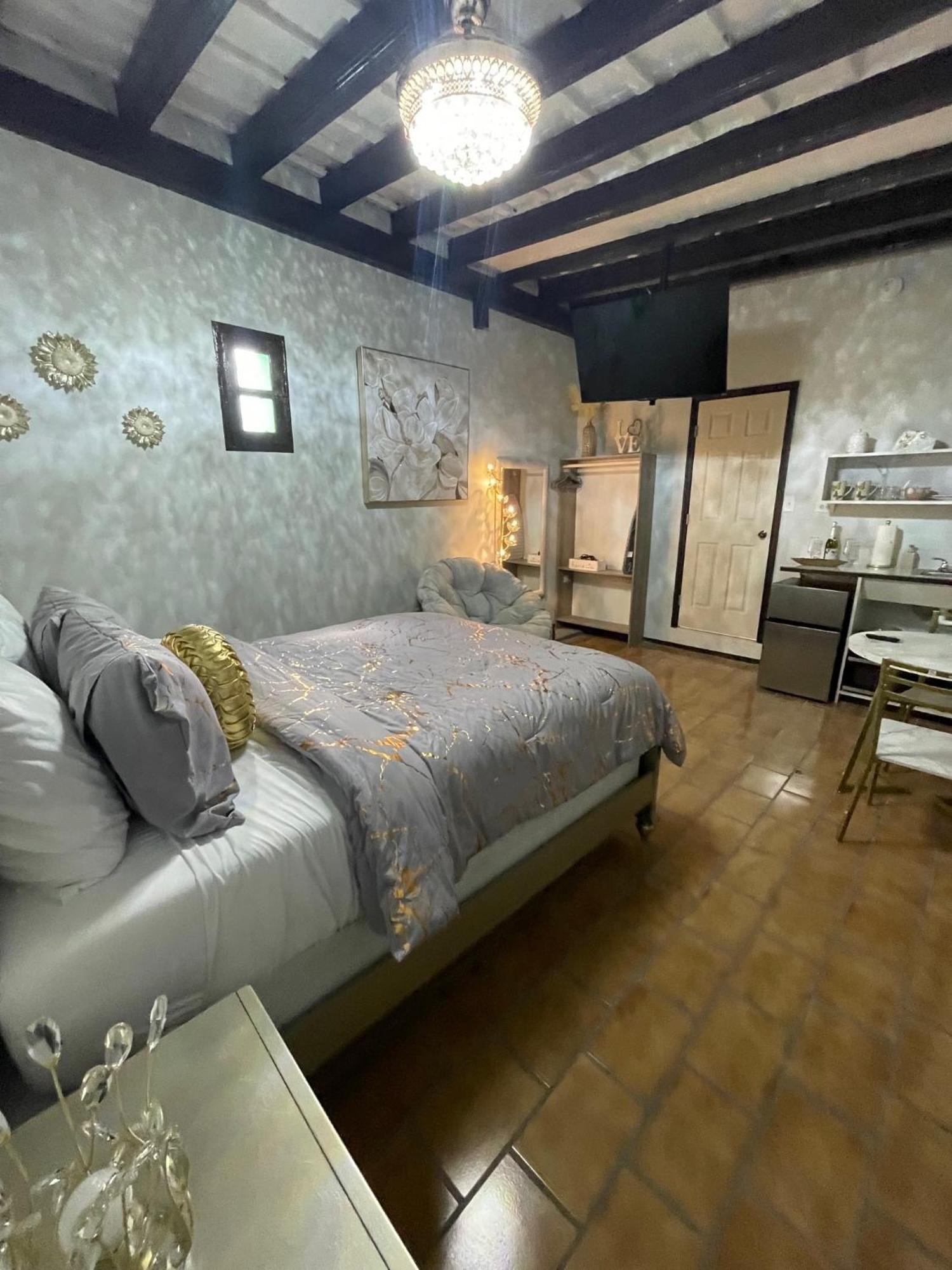 The Suites & Vintage Apartment At Casa Of Essence In Heart Of Old ซานฮวน ภายนอก รูปภาพ
